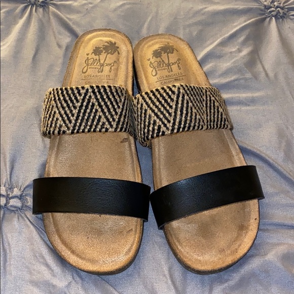 Sandals - Picture 3 of 4